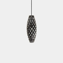 Load image into Gallery viewer, David Trubridge - Hinaki Pendant Light
